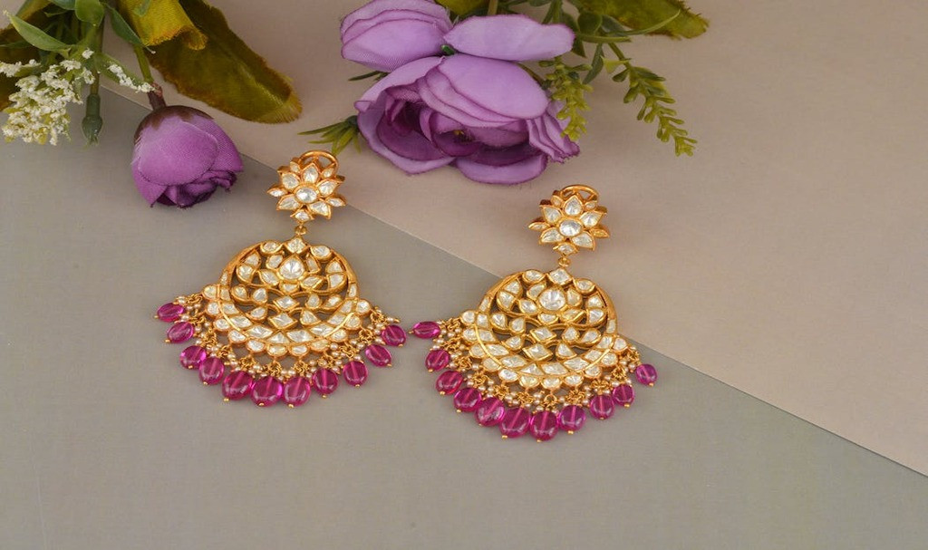 Alternatif Hadiah Selain Cincin untuk Tunangan