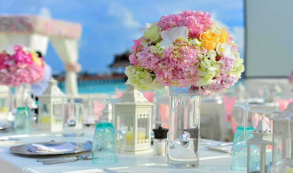 10 Inspirasi Dekorasi Pernikahan yang Kekinian dan Elegan