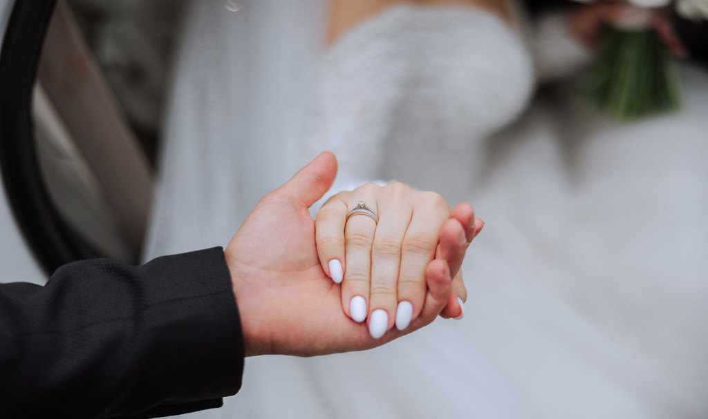 Makna Cincin di Setiap Jari: Simbol, Arti, dan Filosofi yang Tersembunyi
