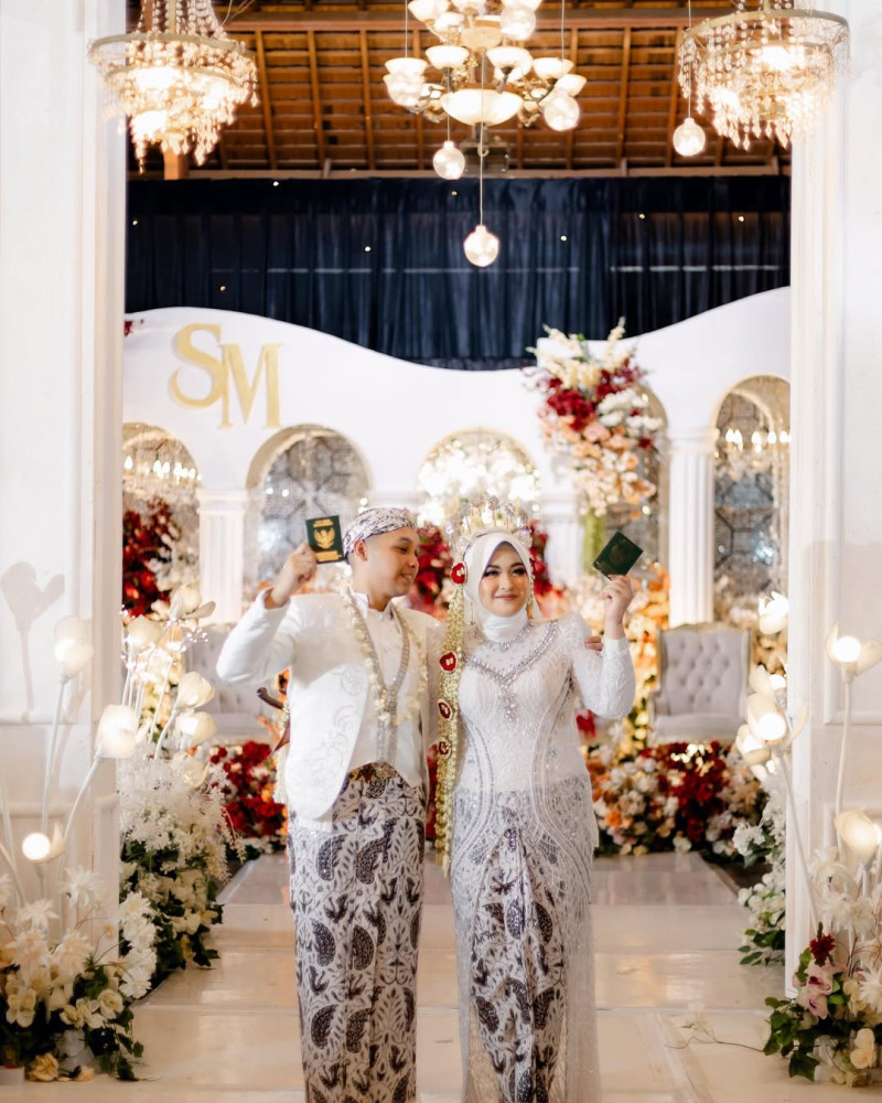 Menyematkan Makna Kebersamaan Dalam Cincin Pernikahan
